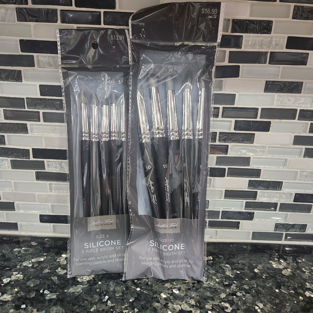 Masters Touch 2 sets - 5 Piece Silicone Brush Set Size 6 And 10